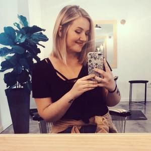 Meet your Posher, Jayci